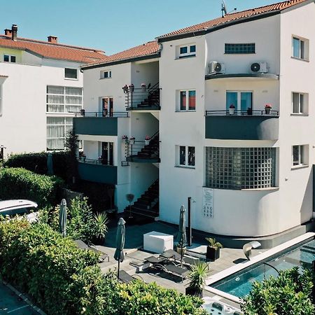 Holiday Apartments Amarilis Pakoštane Eksteriør billede