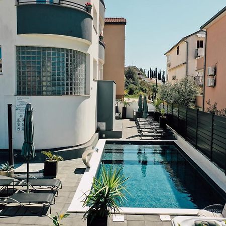 Holiday Apartments Amarilis Pakoštane Eksteriør billede