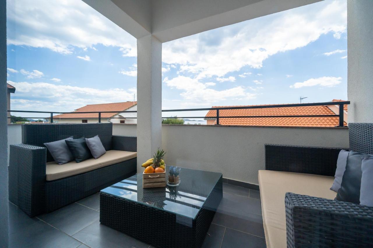 Holiday Apartments Amarilis Pakoštane Eksteriør billede
