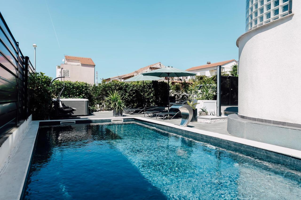 Holiday Apartments Amarilis Pakoštane Eksteriør billede