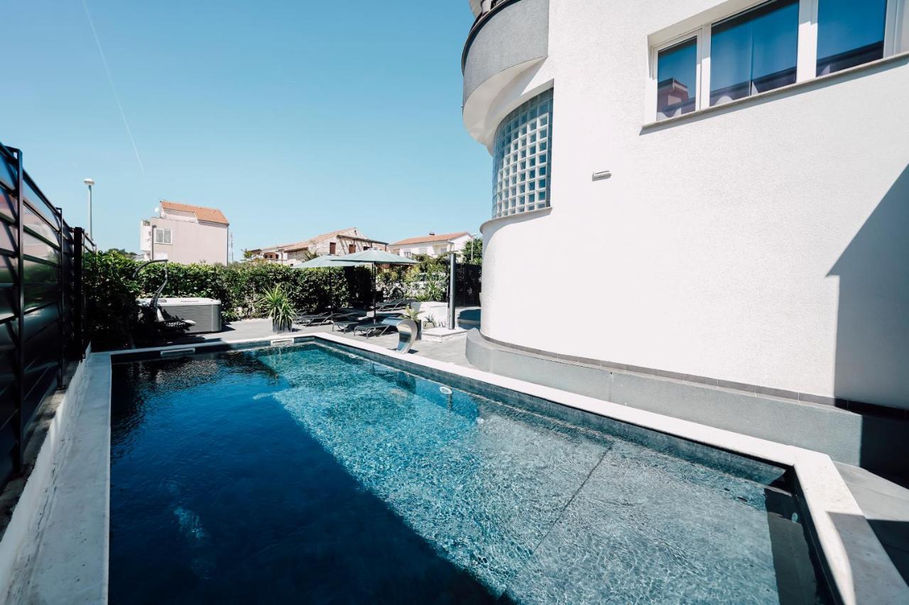 Holiday Apartments Amarilis Pakoštane Eksteriør billede