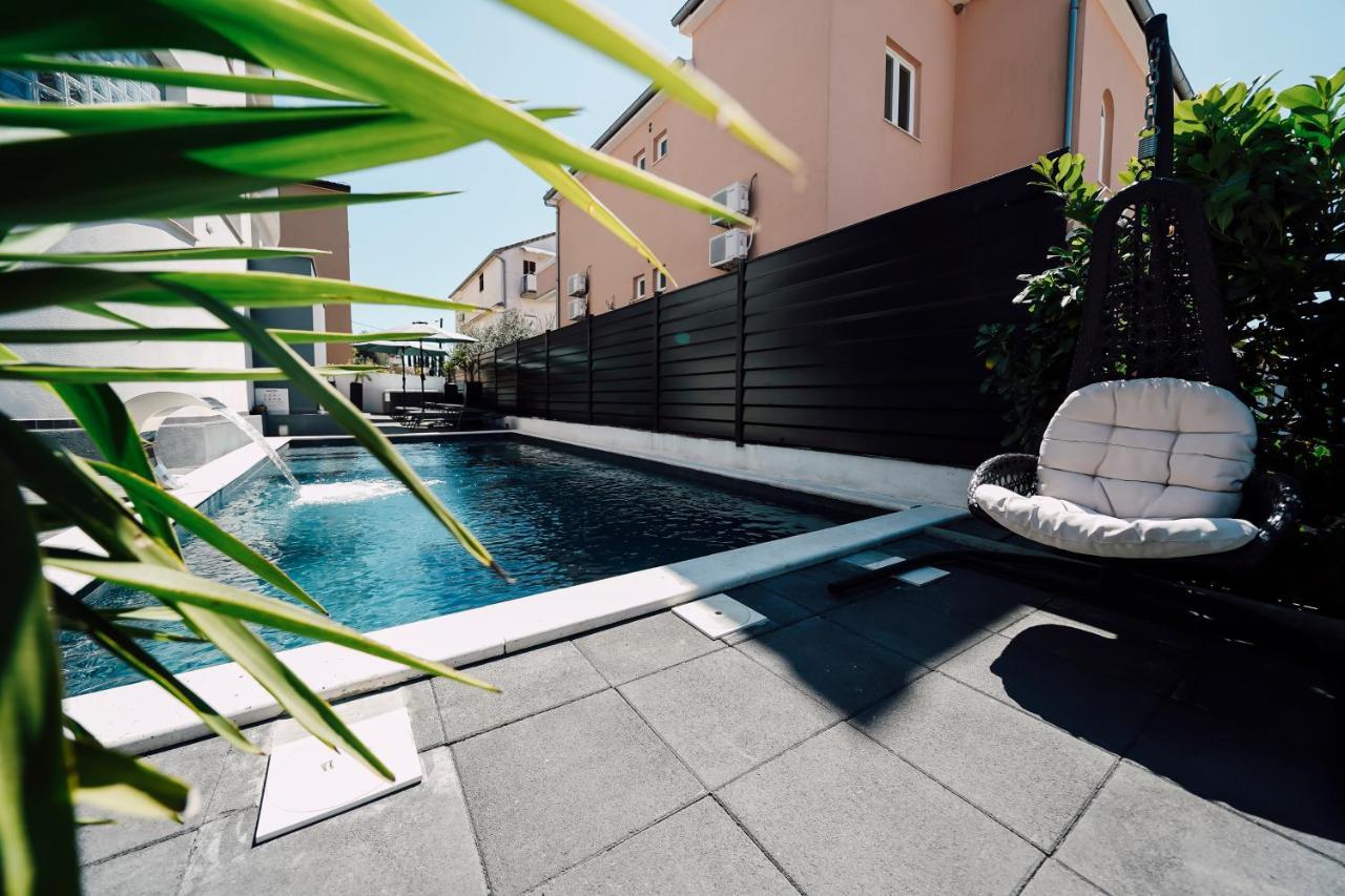 Holiday Apartments Amarilis Pakoštane Eksteriør billede
